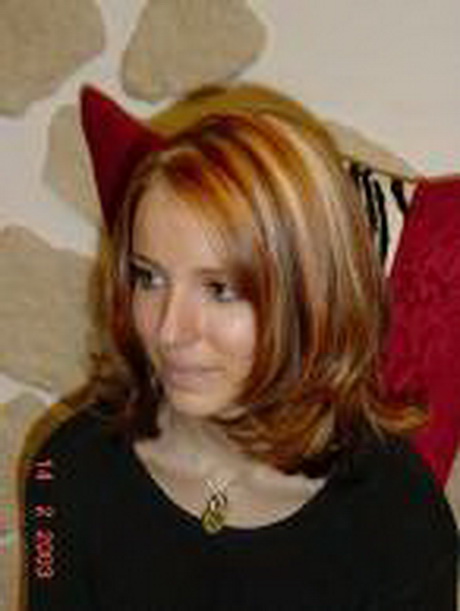 Blonde haare dunkle strähnchen