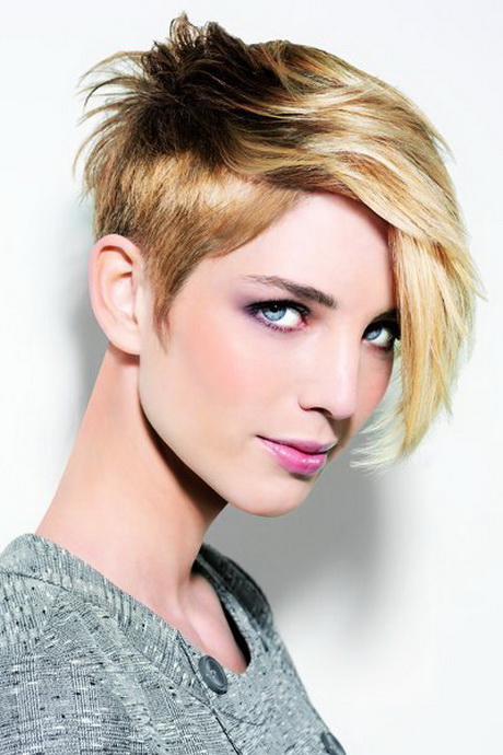 Frisuren asymmetrisch kurz