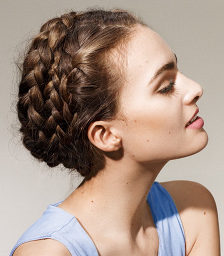 Frisuren für lange haare geflochten