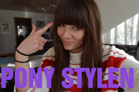 Frisuren mit pony stylen