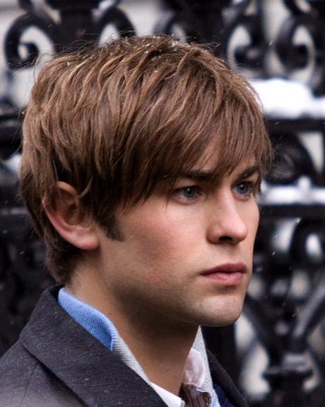 Mehrere kurze Haarschnitte für Jungen auf einem weißen Hintergrund