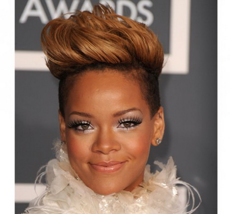 Rihanna kurze haare