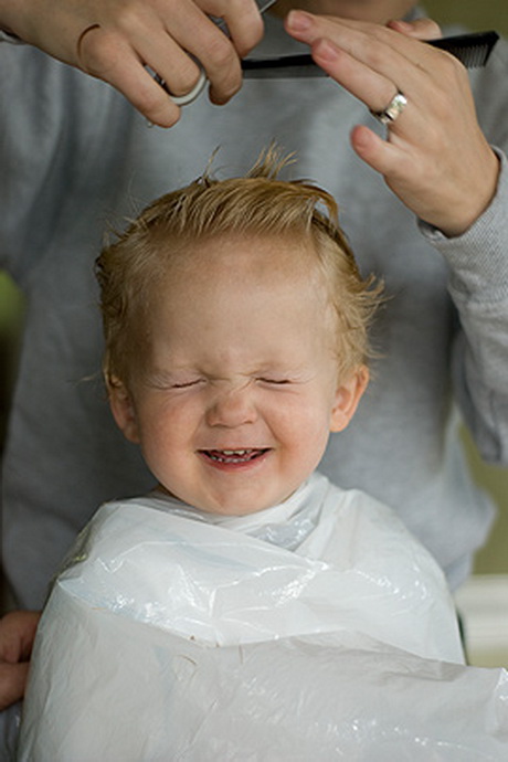 Haare schneiden kinderfrisur