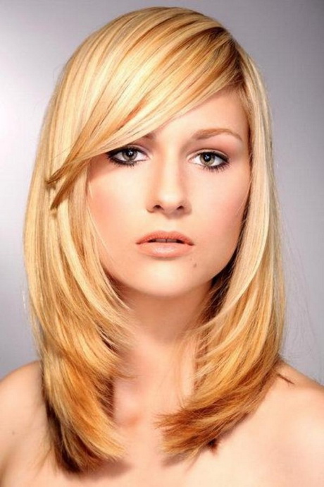 Blonde frisuren halblang