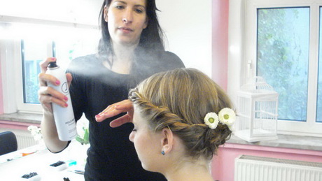 Oktoberfest frisuren kurze haare