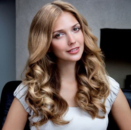 Frisuren mit locken lange haare