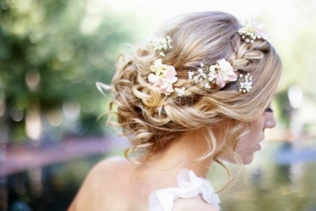 Flechtfrisuren zur hochzeit