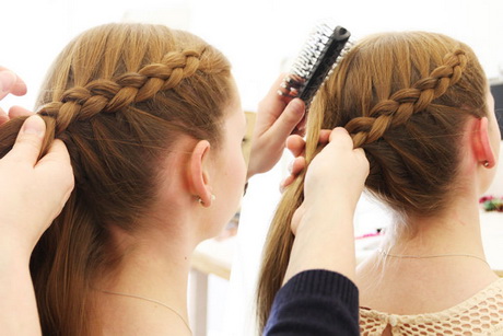 Haare flechten mit 2 strähnen