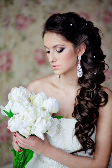 Brautfrisuren lange haare seitlich