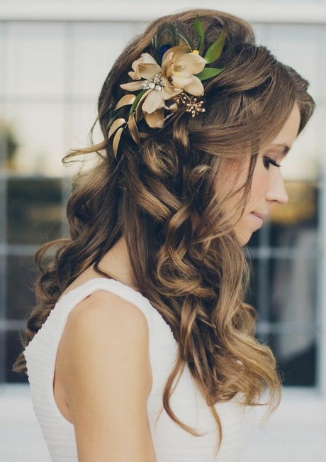 Frisur locken hochzeit