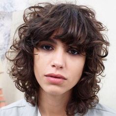 Frisuren für locken 2017