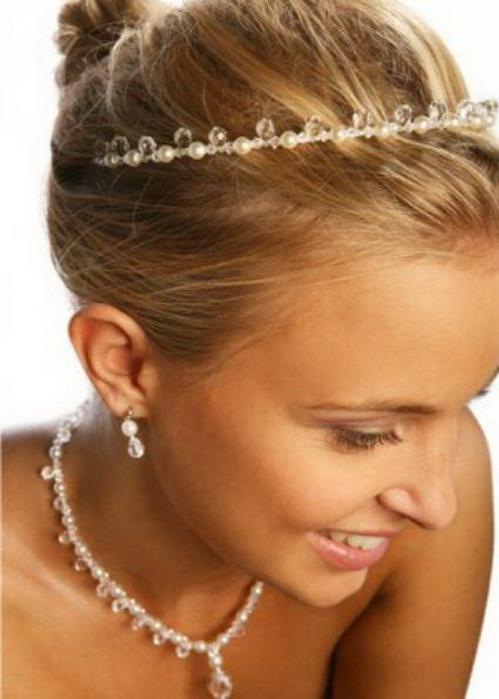 Brautfrisuren mit perlen