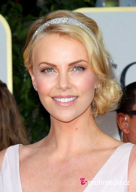 Charlize theron frisuren