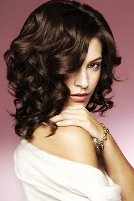 Einfache frisuren mit locken