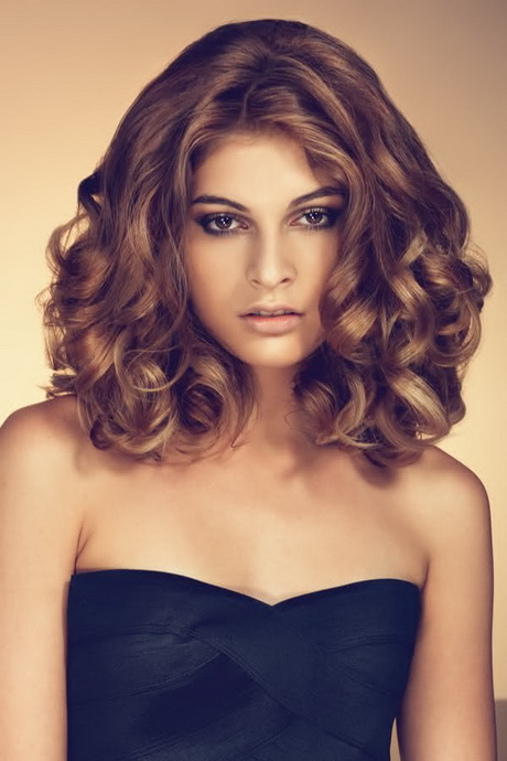 Frisuren damen locken