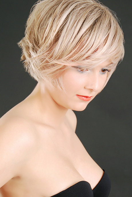 Frisuren kurz blond