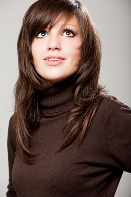 Frisuren rundes gesicht lange haare