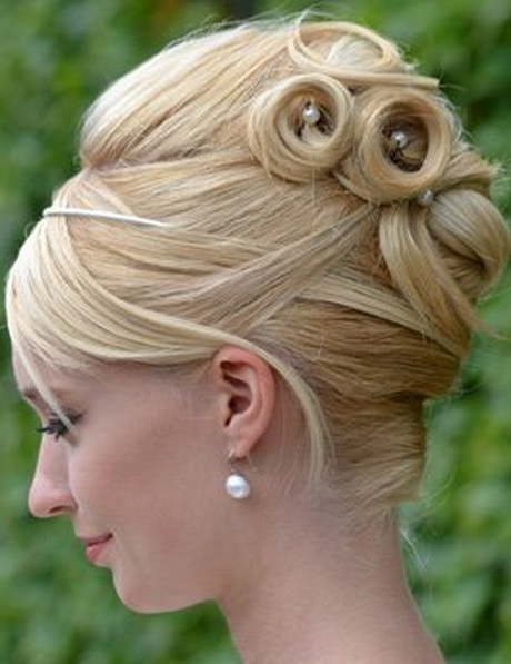 Hochsteckfrisur kurze haare hochzeit