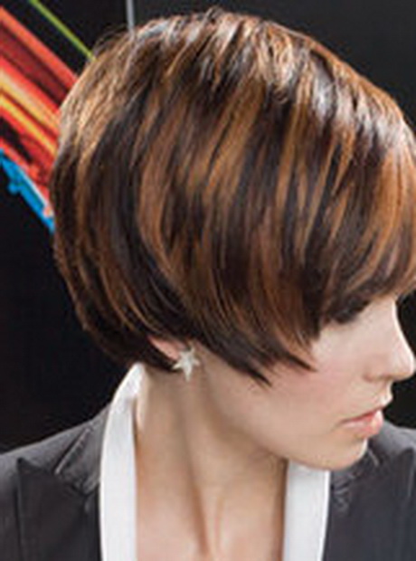 Dunkle Kurze Haare Mit Hellen Strähnen Kurze dunkle haare - Schönheit und Pflege