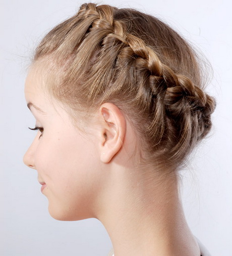 Mädchen hochsteckfrisuren