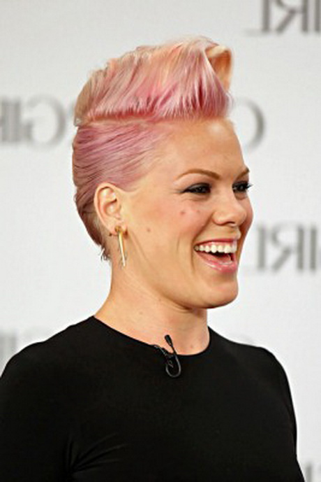 Pink haarschnitt