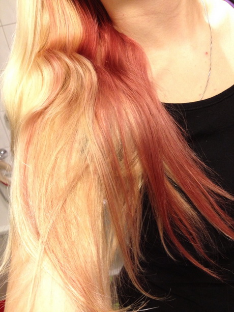 Rote haare blonde strähnchen