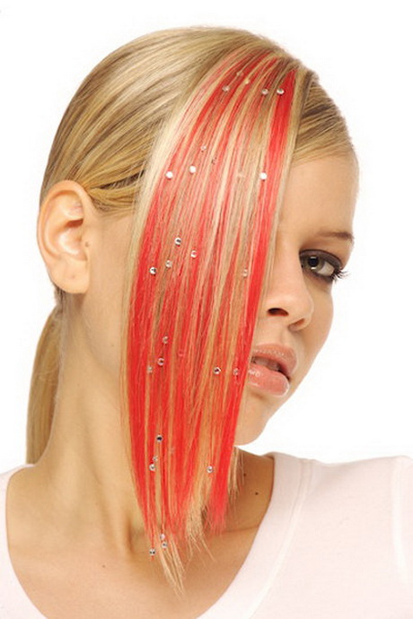 Rote haare mit blonden strähnchen