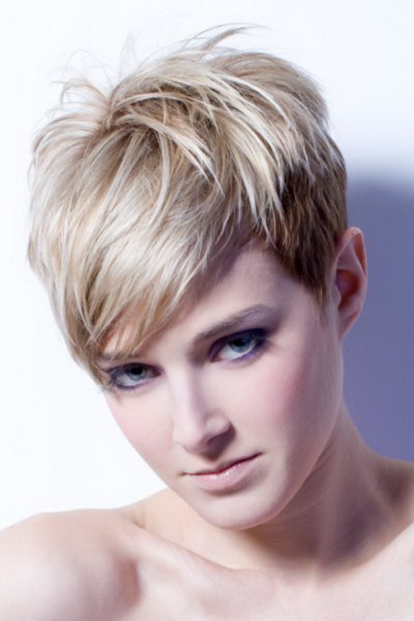 Pixie cut frisur