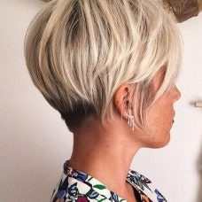 Bilder zu frisuren 2018