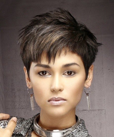 Bilder zu frisuren 2018