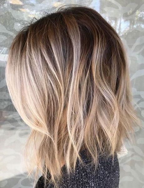 Blonde haare trend 2021