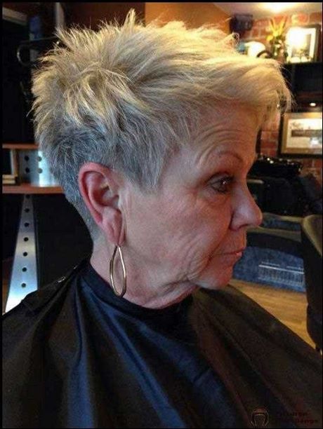 Kurzhaarfrisuren für ältere damen 2021
