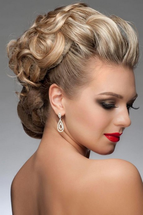 Abendfrisur mittellange haare