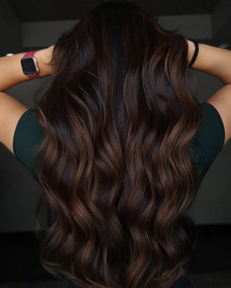 Frisuren mittellang braun 2023
