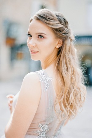 Hochzeit frisuren 2023 lange haare