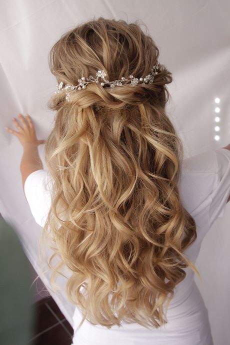 Hochzeit frisuren 2023 lange haare