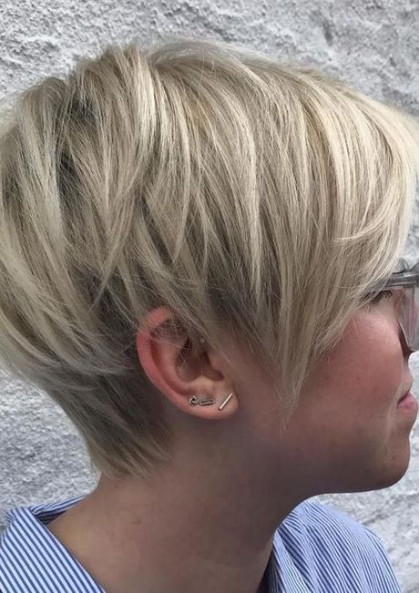 Kurzhaarfrisuren pixie cut 2023