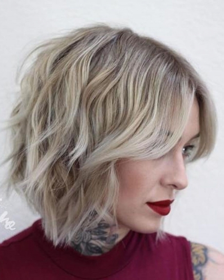 Frisuren für halblange haare 2019