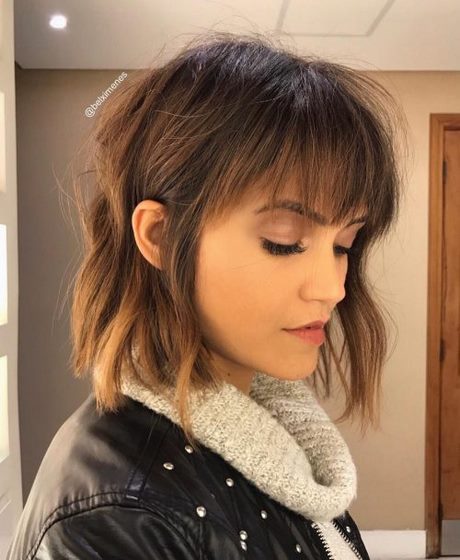 Frisuren halblang mit pony 2019