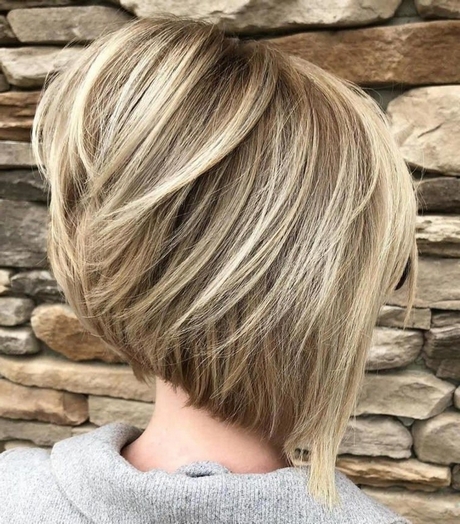 Haarfrisuren 2019 mittellang