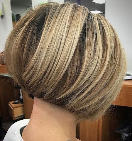 Modische bob frisuren 2019