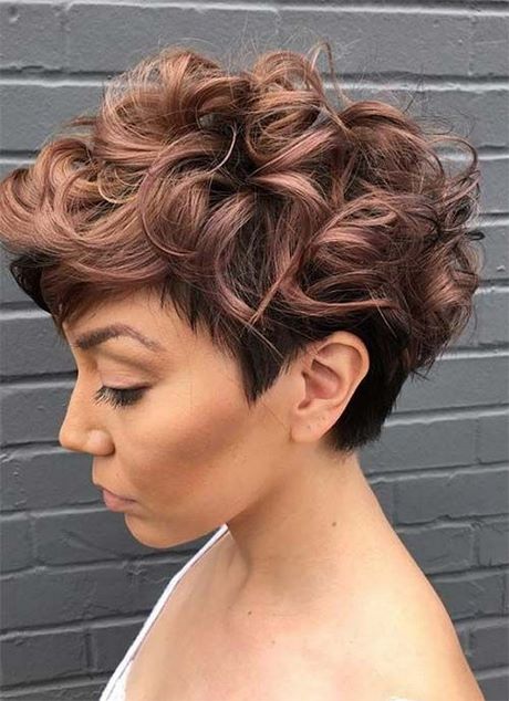 Kurzhaarfrisuren locken 2021 damen