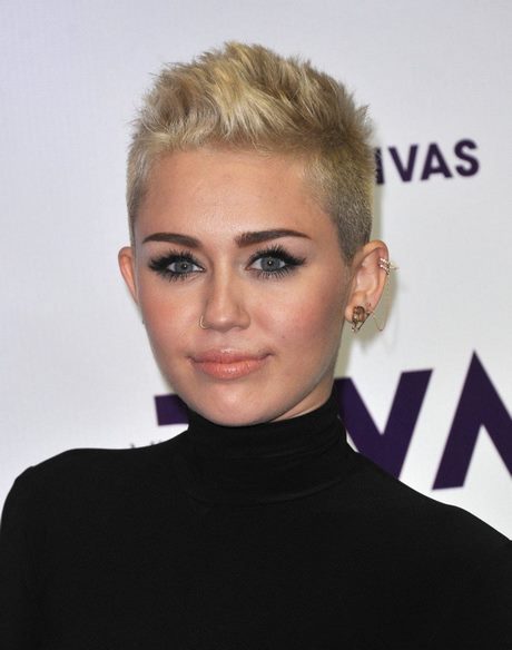 Miley cyrus frisur 2021