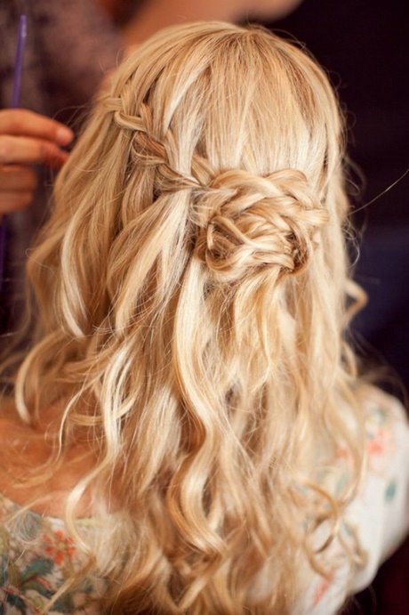 Flechtfrisuren lange haare hochzeit