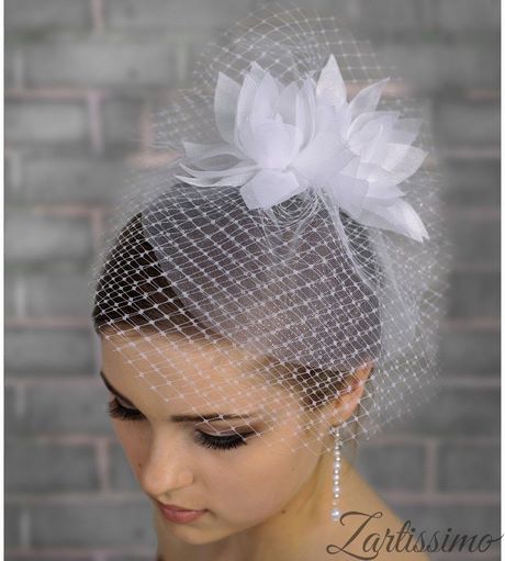 Braut fascinator ivory