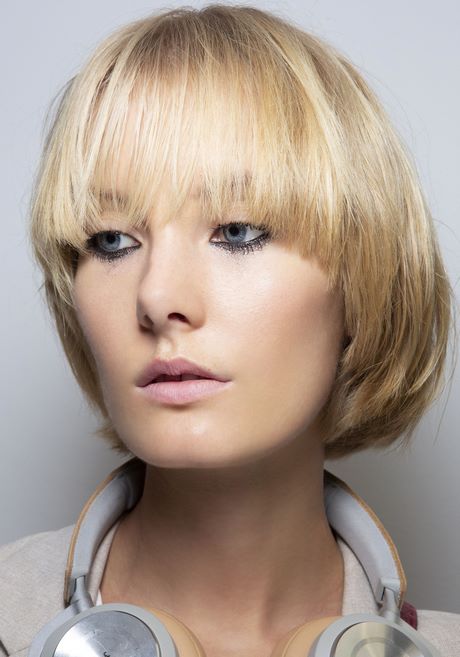 Kurzhaarfrisuren 2022 frauen rundes gesicht