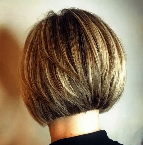 Bob frisuren hinten gestuft