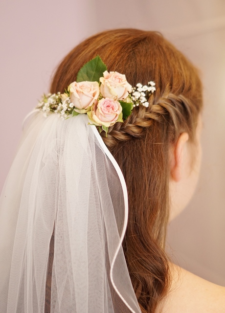 Brautfrisuren offene haare mit schleier