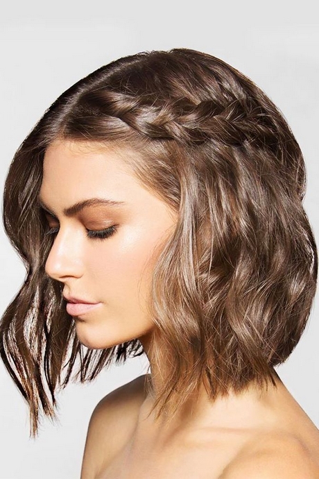 Flechtfrisuren einfach kurze haare