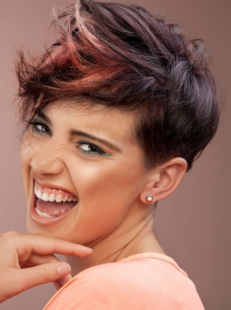 Sidecut schulterlange haare